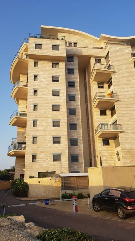 Apartments On Bnei Binyamin Нетания Экстерьер фото